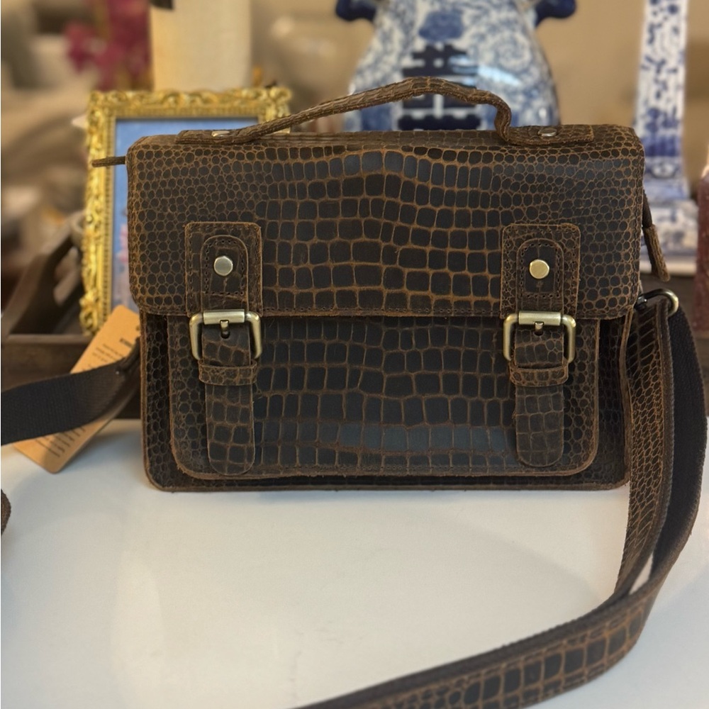🤎 NWT FSHSUP CROCO EMBOSSED LEATHER MESSENGER BAG! - Picture 2 of 13